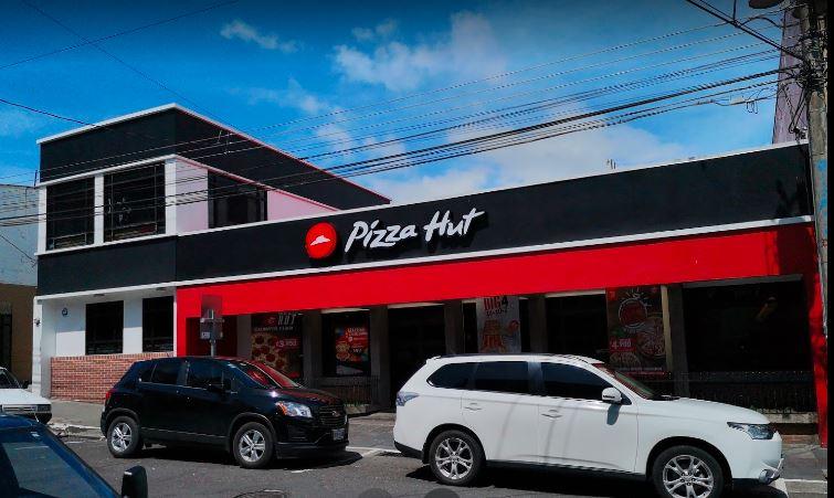 Fachada del restaurante Pizza Hut Cartago las Ruinas