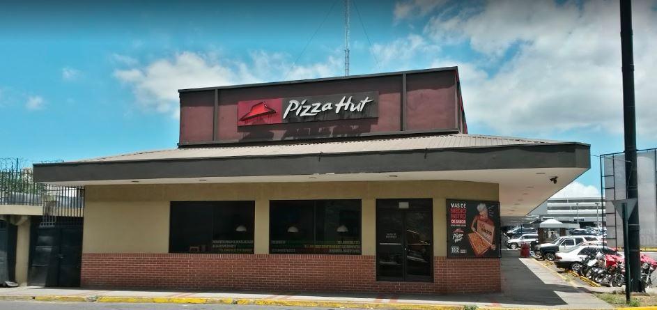 Fachada del restaurante Pizza Hut Hatillo