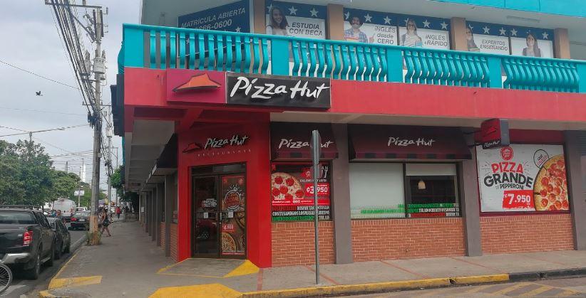 Fachada del restaurante Pizza Hut Liberia